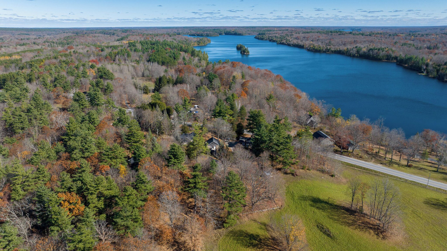Aerial view 2, Falcon Retreats, Lanark