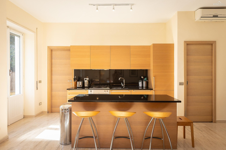 Private kitchen 2, Rental in Rome Pateras Garden Apartment, Roma