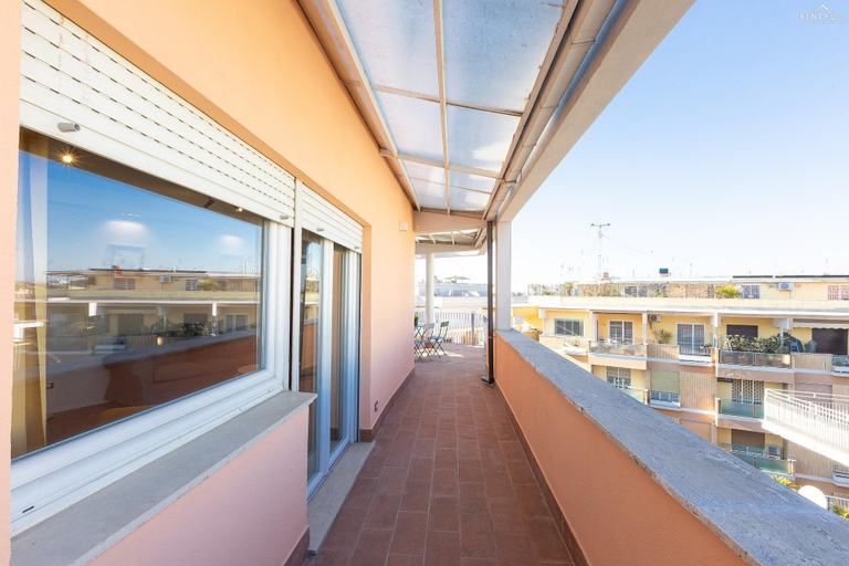 Property grounds 3, Rental in Rome Aurelia Sunset Penthouse, Roma