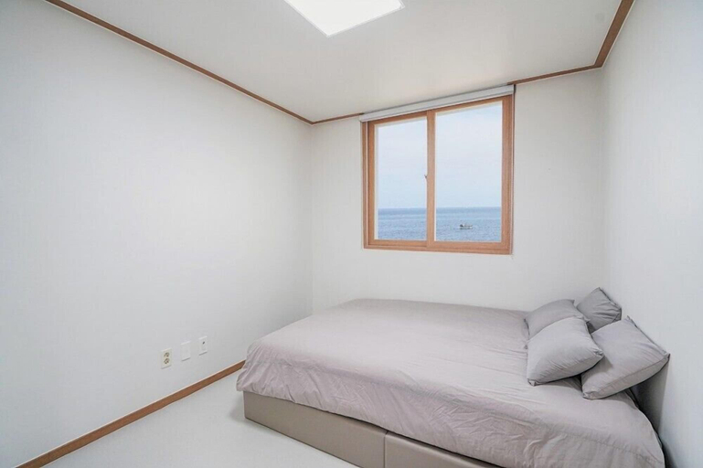 Bedroom 3, Bolisdol Pension, Pohang