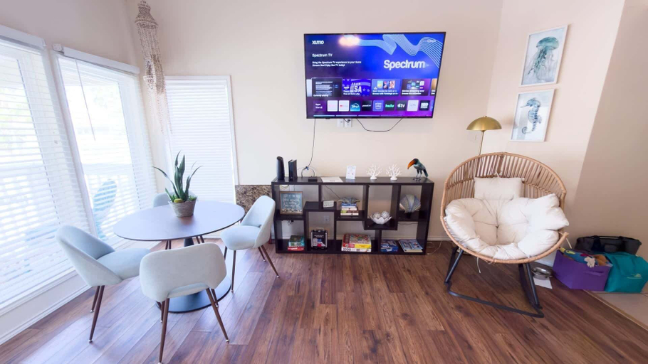 Interior 2, Fresh &bright 1br Condo Poolview & Steps To Beach 1 Bedroom Condo, Cameron