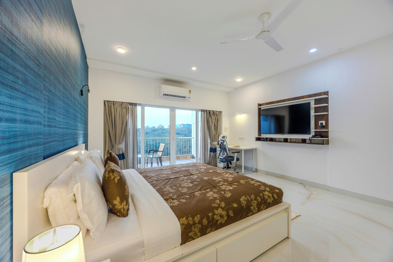 Room 4, Alaya Stays Midpoint UNO 1 Room Suites, South Goa