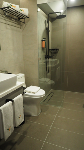 Novel Hotel Manila - Tap to explore photos