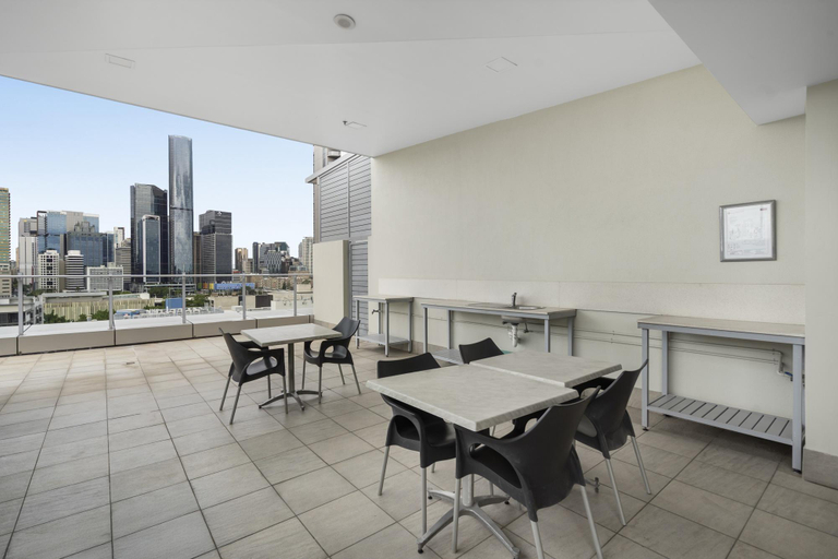 Balcony/terrace 3, Central Apartment with Rooftop Pool & Views, Brisbane