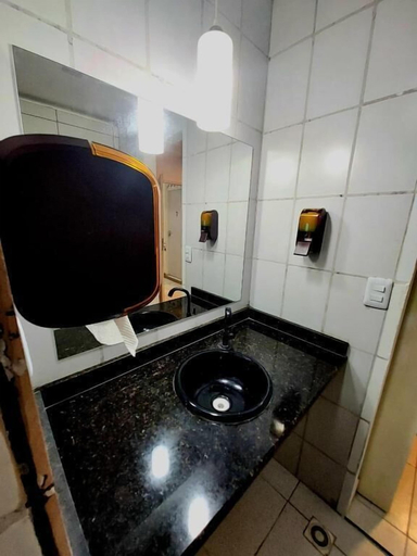 Bathroom 3, Fenix Hospedaria, Natal