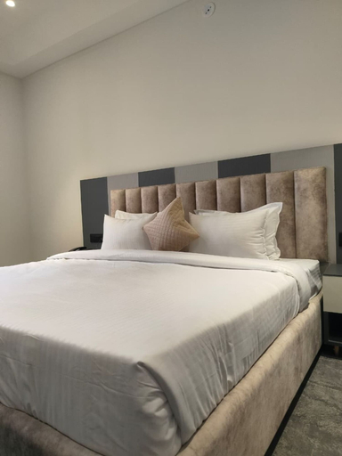 Room 5, Heaven X Inn Hotel, Indore