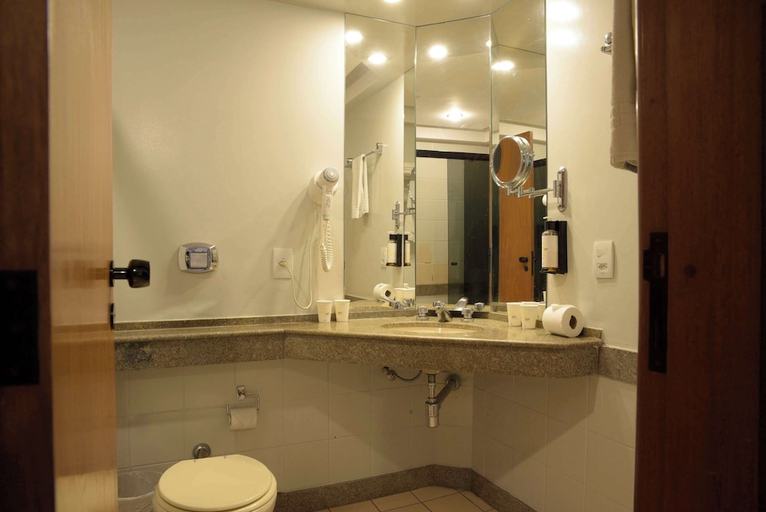 Bathroom 4, GOLDEN TULIP ADDRESS, Goiania