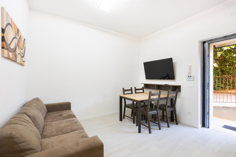 Living area 3, Rental in Rome Mantegna Apartment, Rome