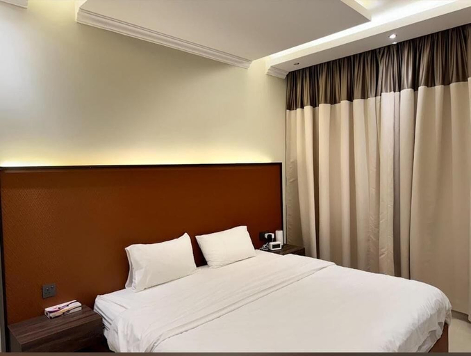 Room 2, Nozol Aram 4 Elnafal, Riyadh