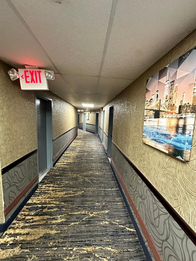 Public Area 3, Townhouse Inn & Suites, Bergen
