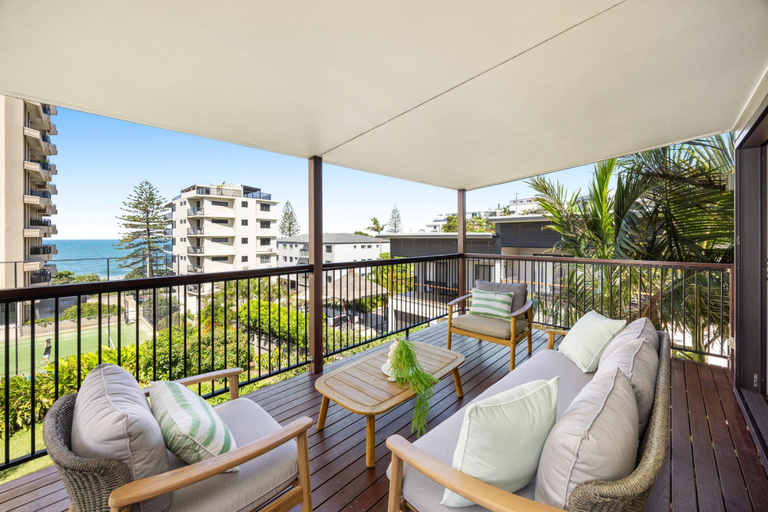 Balcony/terrace 5, Bright Beachside Family House with Ocean Views, Maroochy - Coastal North