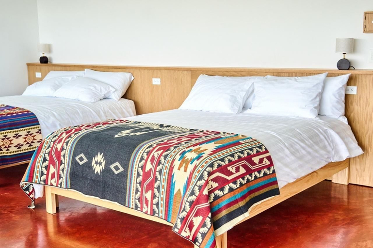 Room 4, NCIELO NATURE LODGE, Quito