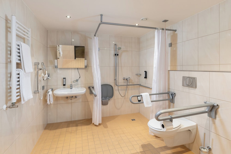 Bathroom 5, IntercityHotel Berlin Airport Area North, Dahme-Spreewald