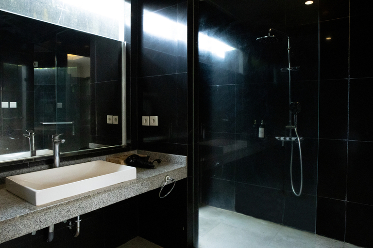 Bathroom 5, White Lotus Villas Seminyak, Badung