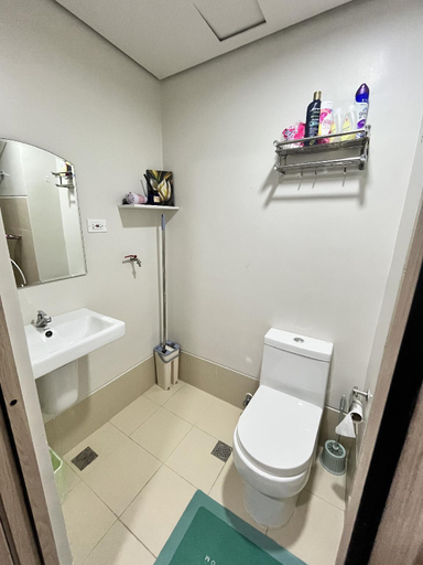 Bathroom, Iloilo Staycation Condo, Iloilo City