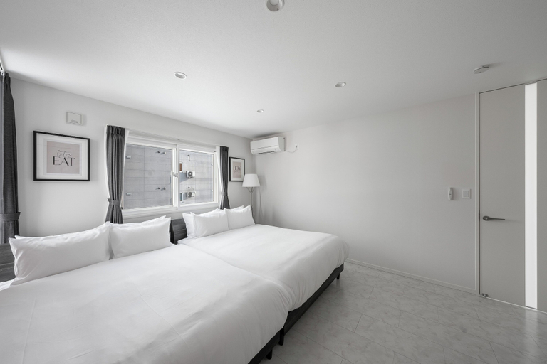 Room 4, THE VELLMORE, Asahikawa