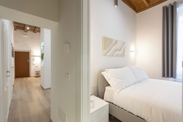 Bedroom 3, Navona Apartment, Rome