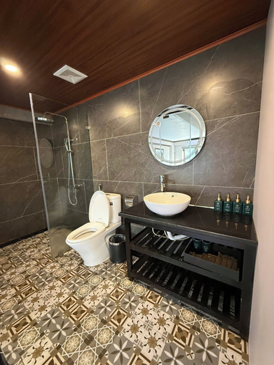 Bathroom 5, Cloud Chaser Hotel, Sa Pa