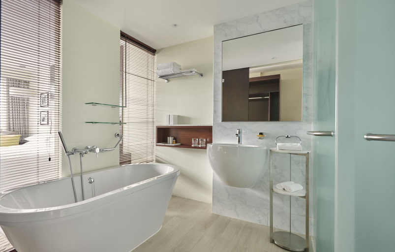 Bathroom 5, Hyatt Regency Dar Es Salaam, The Kilimanjaro, Ilala