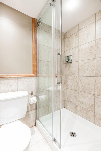 Bathroom 4, Hotel Acadia, Communauté-Urbaine-de-Québec