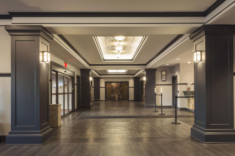 Public Area, Casino Queen Hotel, Saint Clair