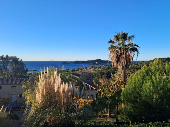 Property grounds 2, VVF Hyères presqu'île de Giens, Var