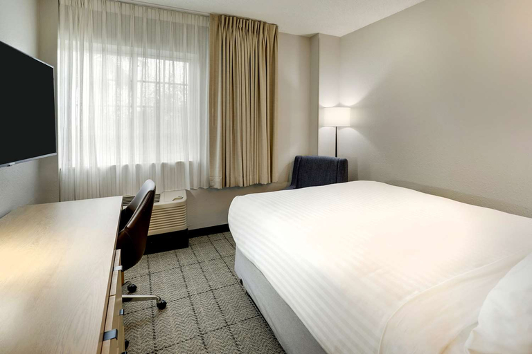 Bedroom 2, Sonesta Simply Suites Baltimore BWI Airport, Anne Arundel