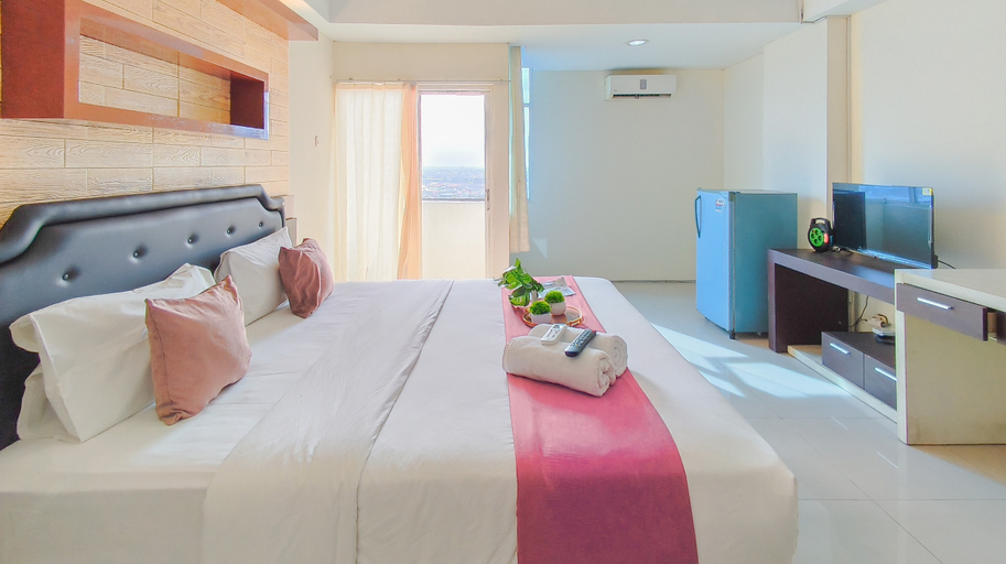 Bedroom 3, Comfy Studio for 2 Pax at High Point Serviced Apartment By Travelio, Surabaya