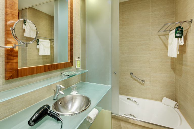 Bathroom 5, Sercotel Sorolla Palace, Valencia
