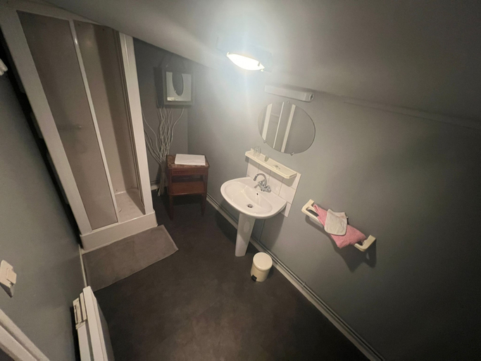 Bathroom, Au Bon Accueil, Deux-Sèvres