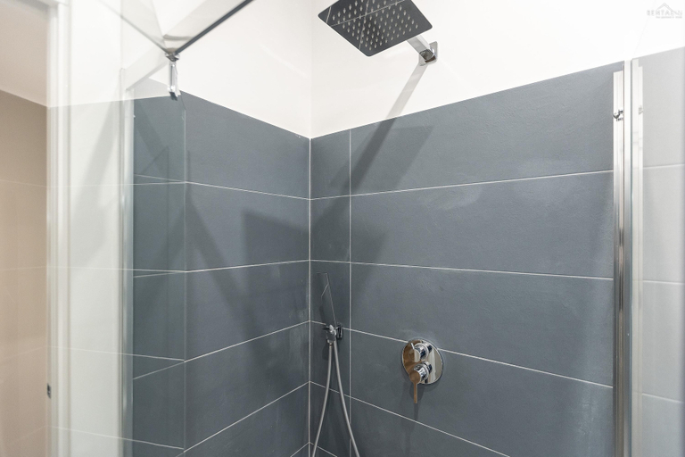 Bathroom 4, Rental in Rome Matilde Modern Apartment, Rome
