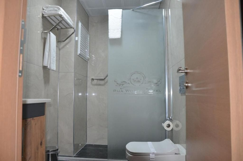 Bathroom 5, RUA WORLD HOTEL, Merkez