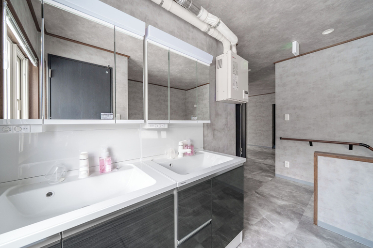 Bathroom 4, THE HALCYON, Sapporo