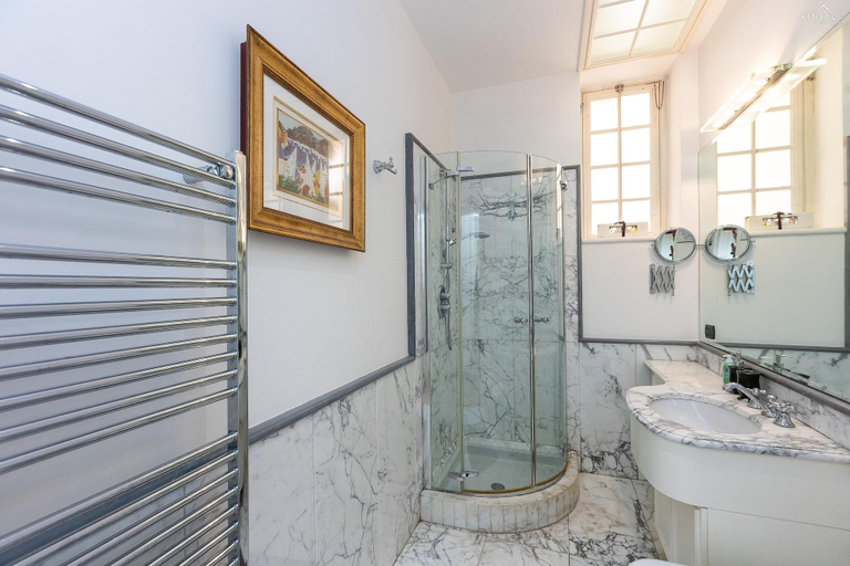 Bathroom 3, Rental in Rome Borghese Apartment, Rome