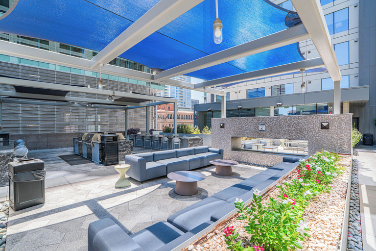Terrace/patio 3, Kenect 1404, Maricopa