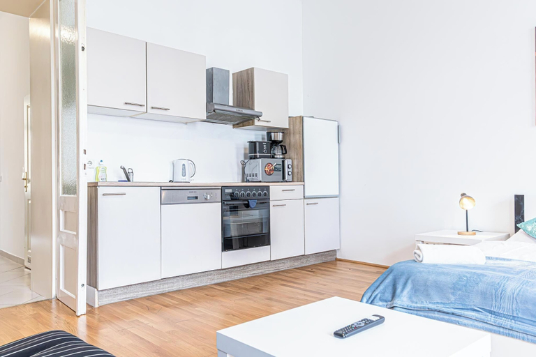 Room 3, Affordable 2BR Apartment Near Belvedere, Wien