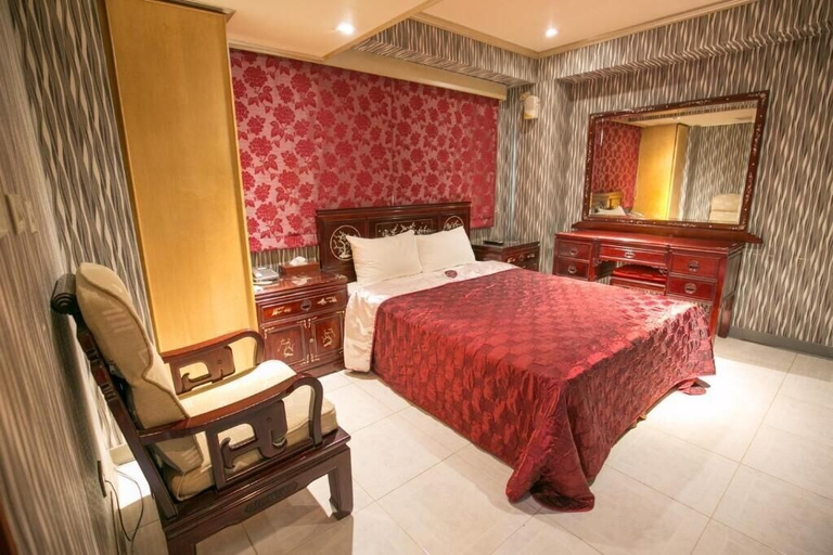 Bedroom 3, Paiyueh hotel, Taipei City