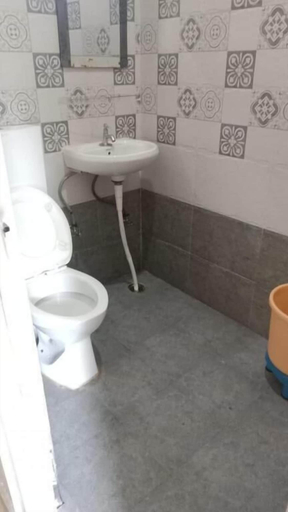Bathroom 3, Ditya's House, Nainital