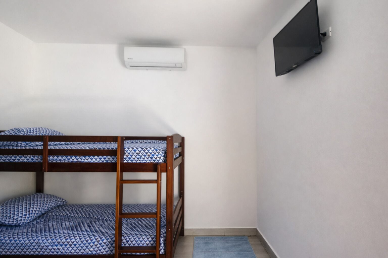 Room 4, Modern Apartment with Private Pool, Chiquimulilla