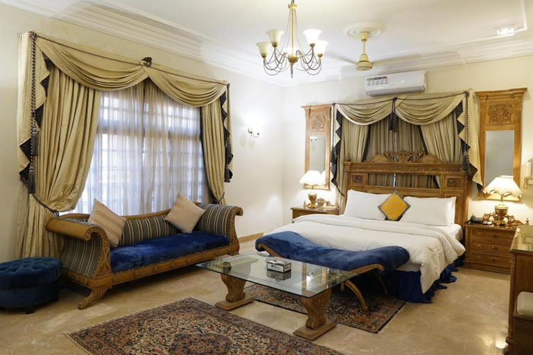 Bedroom 2, Motel In, Karachi