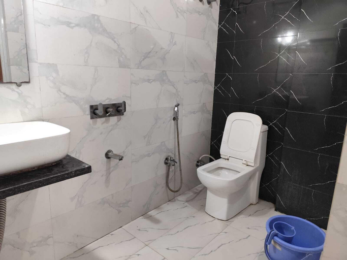 Bathroom 3, HOTEL PADAM PALACE & GARDEN, Udaipur