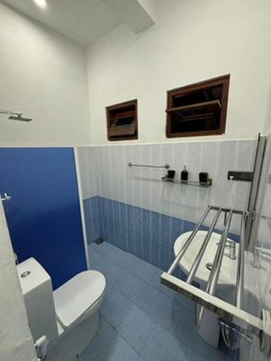 Bathroom, Villa Luxury Virginia With Pool and garden, Ambalangoda