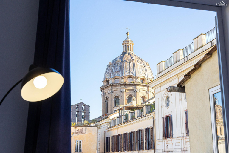 Exterior & Views, Rental in Rome Campo de' Fiori Penthouse, Roma