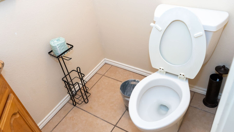 Bathroom 3, Fresh &bright 1br Condo Poolview & Steps To Beach 1 Bedroom Condo, Cameron