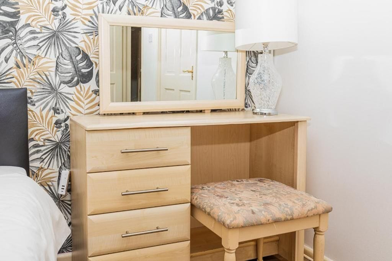 Room 4, Reserve Worldwide, Cornwall