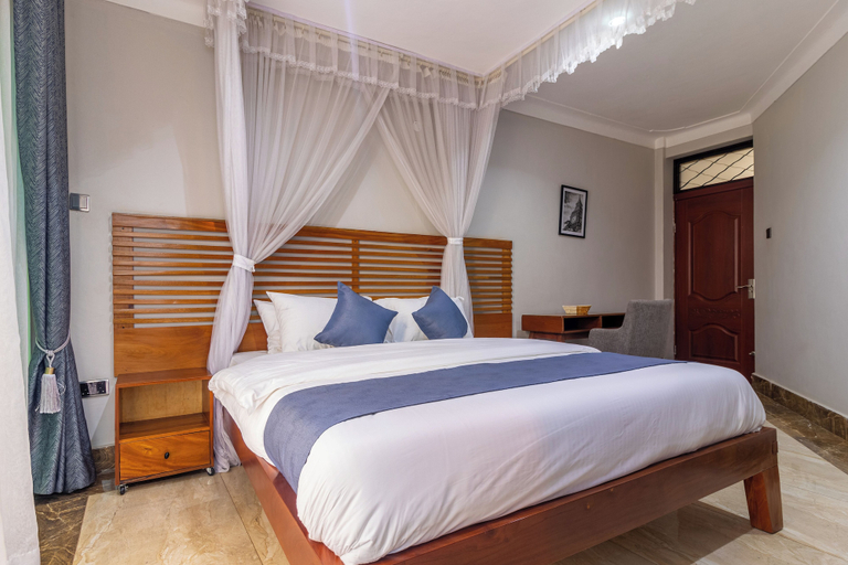 Room 4, VALLEY BLOOM HOTEL KYANJA, Kampala