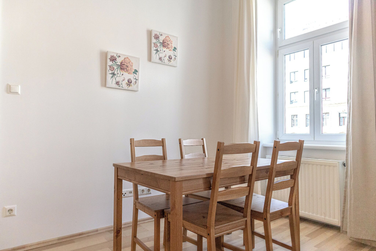 Dining 3, Special Vintage Apartment Near Downtown, Wien