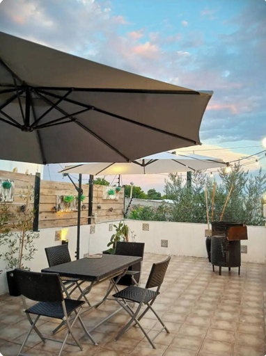 Outdoor dining 3, Serena Suipacha, Capital