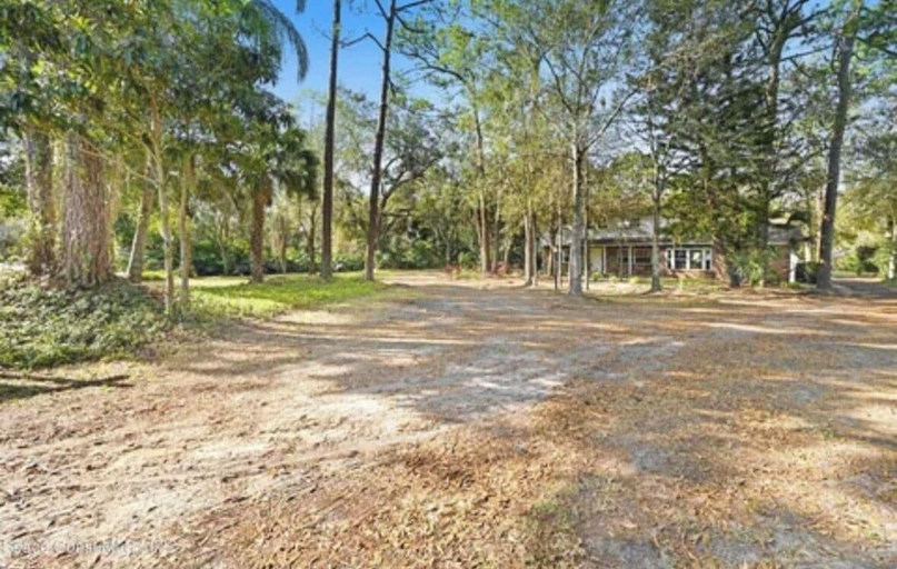 Property grounds, 6 Bedroom Pool property. Pet Friendly, Brevard