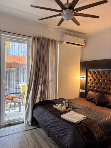 Room 3, Hotel sukoon tapovan, Garhwal
